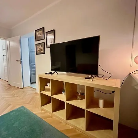 Apartament Klimatyczne Mieszkanie Blisko Centrum Warszawa